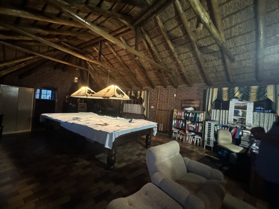 6 Bedroom Property for Sale in Doringkruin North West